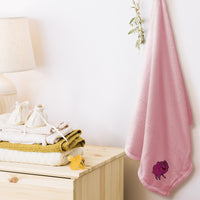 Plush Baby Blanket Smiley Pig Embroidery Receiving Swaddle Blanket Polyester
