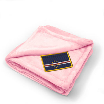 Plush Baby Blanket Cape Verde Embroidery Receiving Swaddle Blanket Polyester